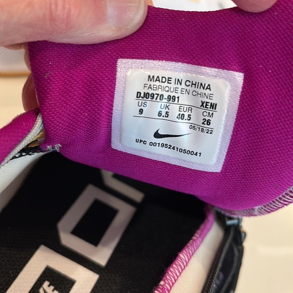 Nike Air Zoom Pegasus worn once excellent condition 9. White, purple, yellow - Picture 10 of 16